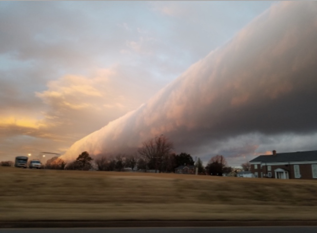 roll-cloud-2-ben-voight_695247