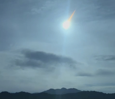 In this photo grabbed from a video, a space rock dubbed 2024 RW1 is seen over Progressive village, Gonzaga, Cagayan province, Philippines, early Thursday September 5, 2024. (Allan G. Madelar via AP)