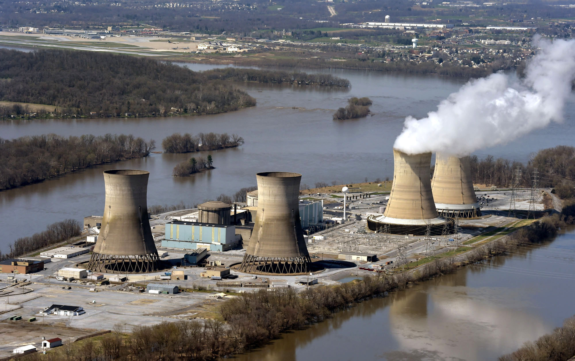 File-This April 18, 2018, file photo shows an aerial view of Three Mile Island, in Dauphin County, Pa. (Richard Hertzler/LNP/LancasterOnline via AP)