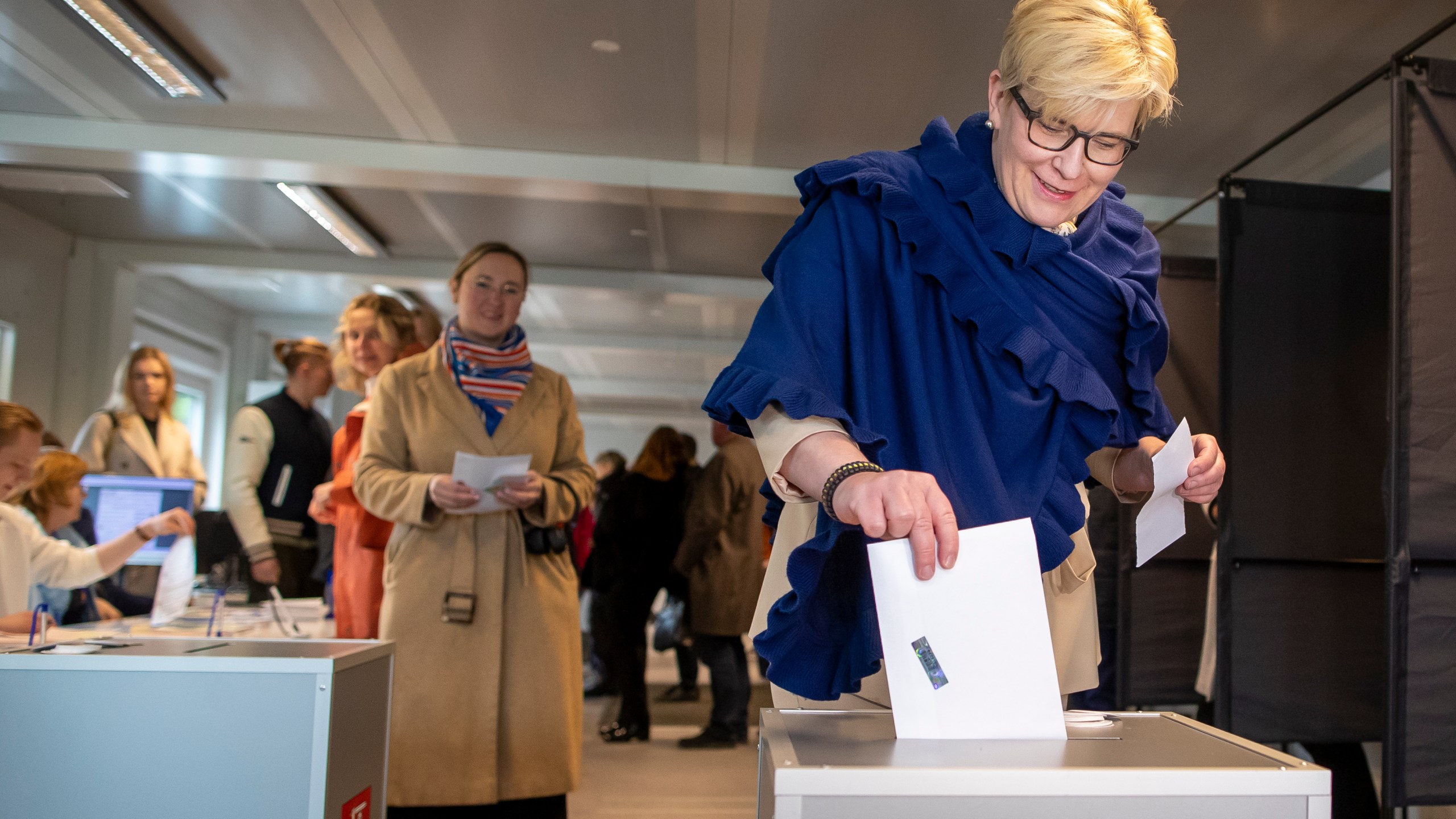 FILE - Lithuania's Prime Minister Ingrida Simonyte, a presidential candidate, casts her vote at a polling station during the advance presidential elections in Vilnius, Lithuania, Thursday, May 9, 2024. (AP Photo/Mindaugas Kulbis, File)