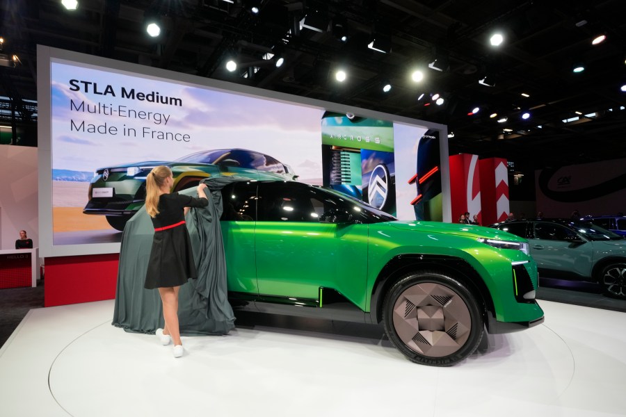 Citroen unveils the world premiere C5 Aircross Concept car at the Paris Auto Show, in Paris, Monday, Oct. 14, 2024. (AP Photo/Michel Euler)