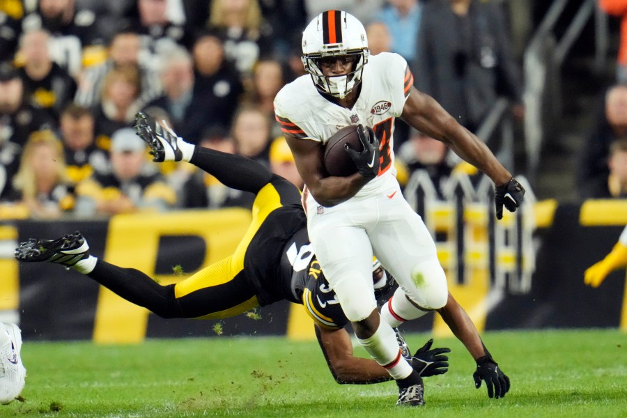 FILE - Cleveland Browns running back Nick Chubb runs past Pittsburgh Steelers safety Minkah Fitzpatrick during the first half of an NFL football game Monday, Sept. 18, 2023, in Pittsburgh. (AP Photo/Gene J. Puskar, File)