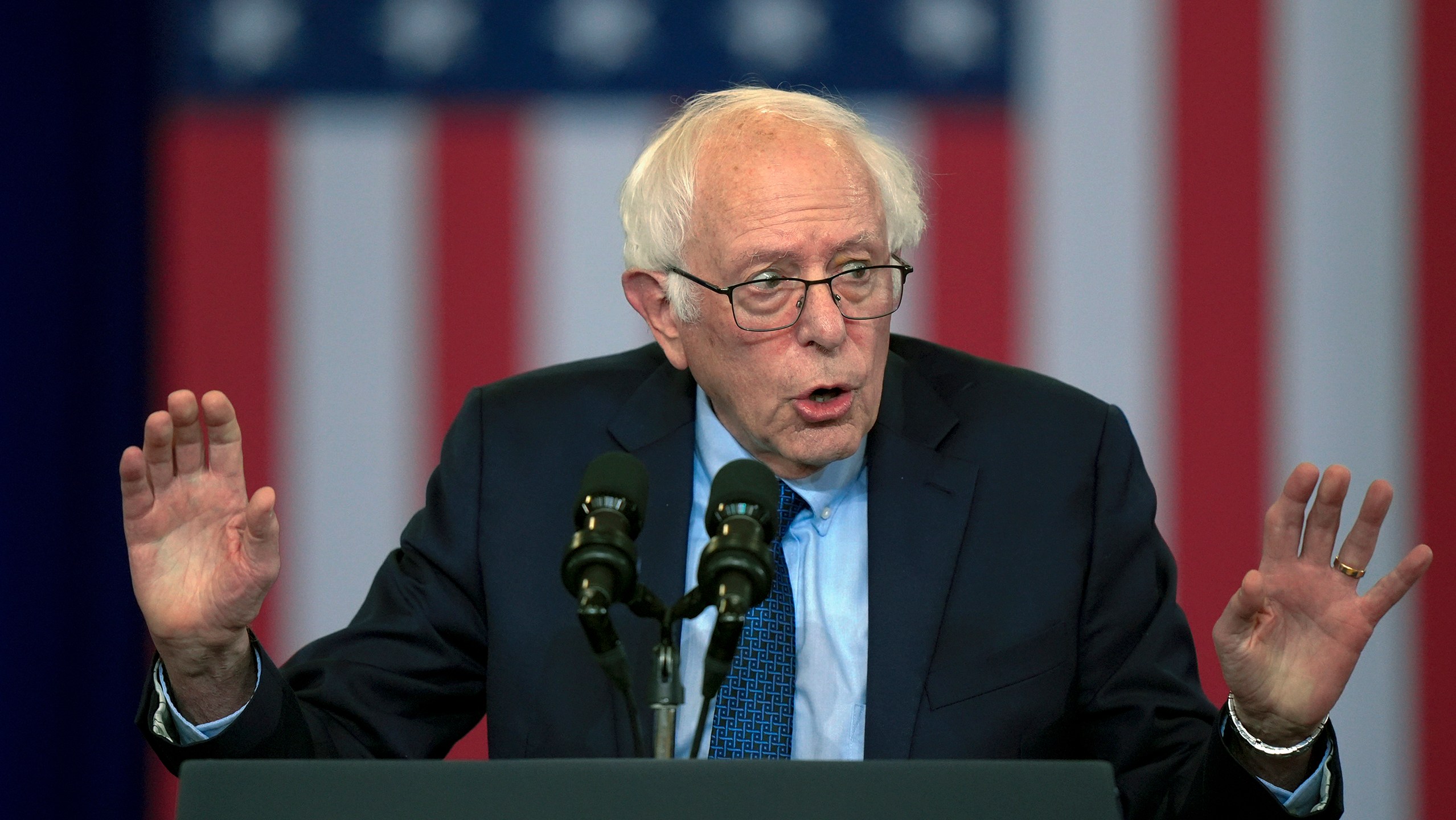 CORRECTS SANDERS' PARTY AND STATE - Sen. Bernie Sanders, I-Vt., speaks before President Joe Biden arrives to deliver remarks on lowering the cost of prescription drugs, at NHTI Concord Community College, Tuesday, Oct. 22, 2024, in Concord, N.H. (AP Photo/Steven Senne)