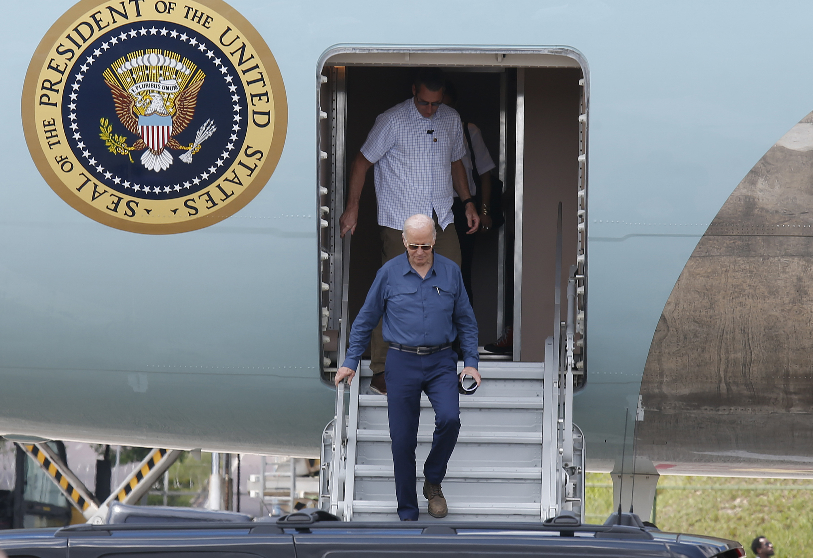 U.S. President Joe Biden arrives on Air Force One at Manaus-Eduardo Gomes International Airport, in Manaus, Brazil, Sunday, Nov. 17, 2024. (AP Photo/Edmar Barros)