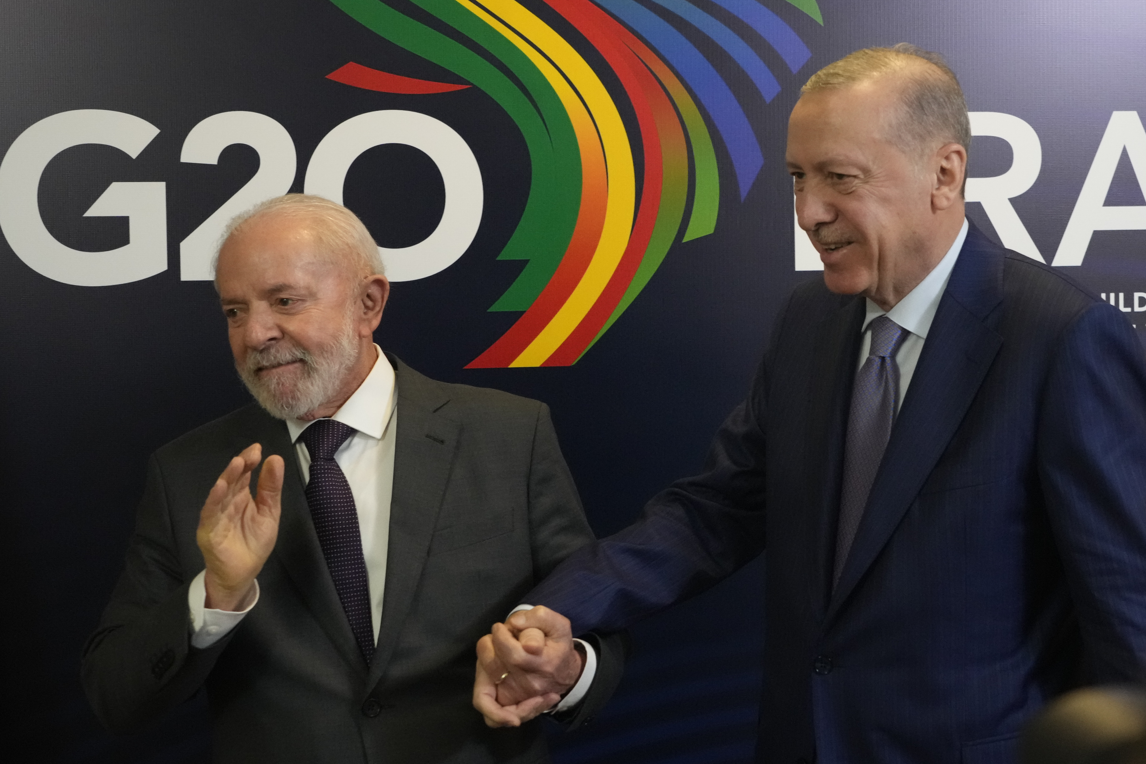 Brazil's President Luiz Inacio Lula da Silva, left, and Turkey's President Recep Tayyip Erdogan, walk during a bilateral meeting a day before the opening of the G20 Summit, in Rio de Janeiro, Sunday, Nov. 17, 2024. (AP Photo/Eraldo Peres)