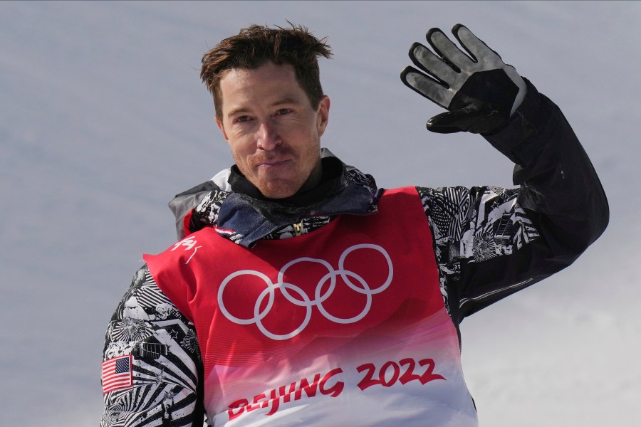 FILE - Shaun White waves after competing in the men's halfpipe finals at the 2022 Winter Olympics, Friday, Feb. 11, 2022, in Zhangjiakou, China. (AP Photo/Francisco Seco, File)