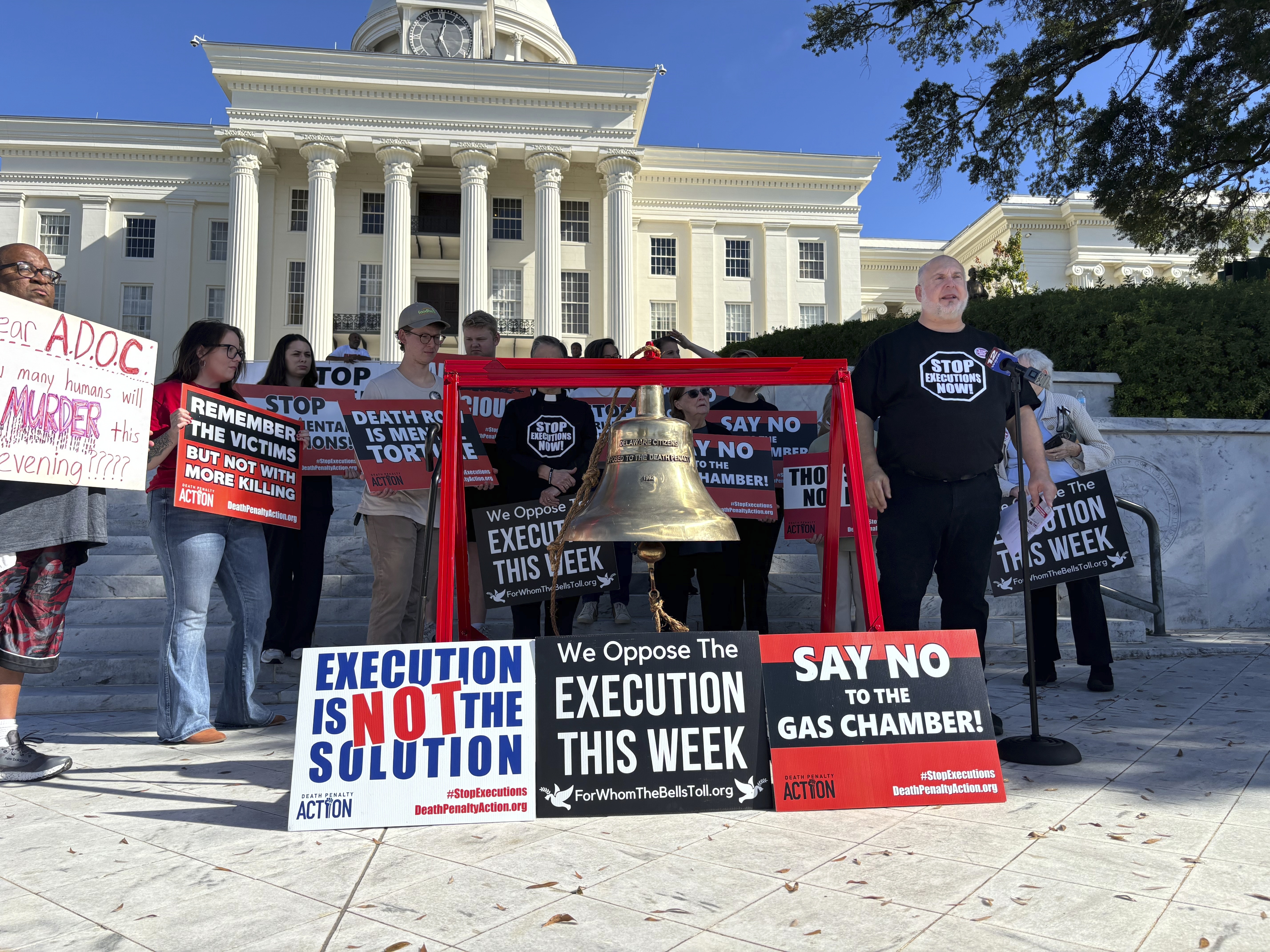 Abe Bonowitz of Death Penalty Action leads a outside the Capitol in Montgomery, Ala., on Monday, Nov. 18, 2024, against a scheduled execution in Alabama using nitrogen gas. (Kim Chandler/Associated Press)