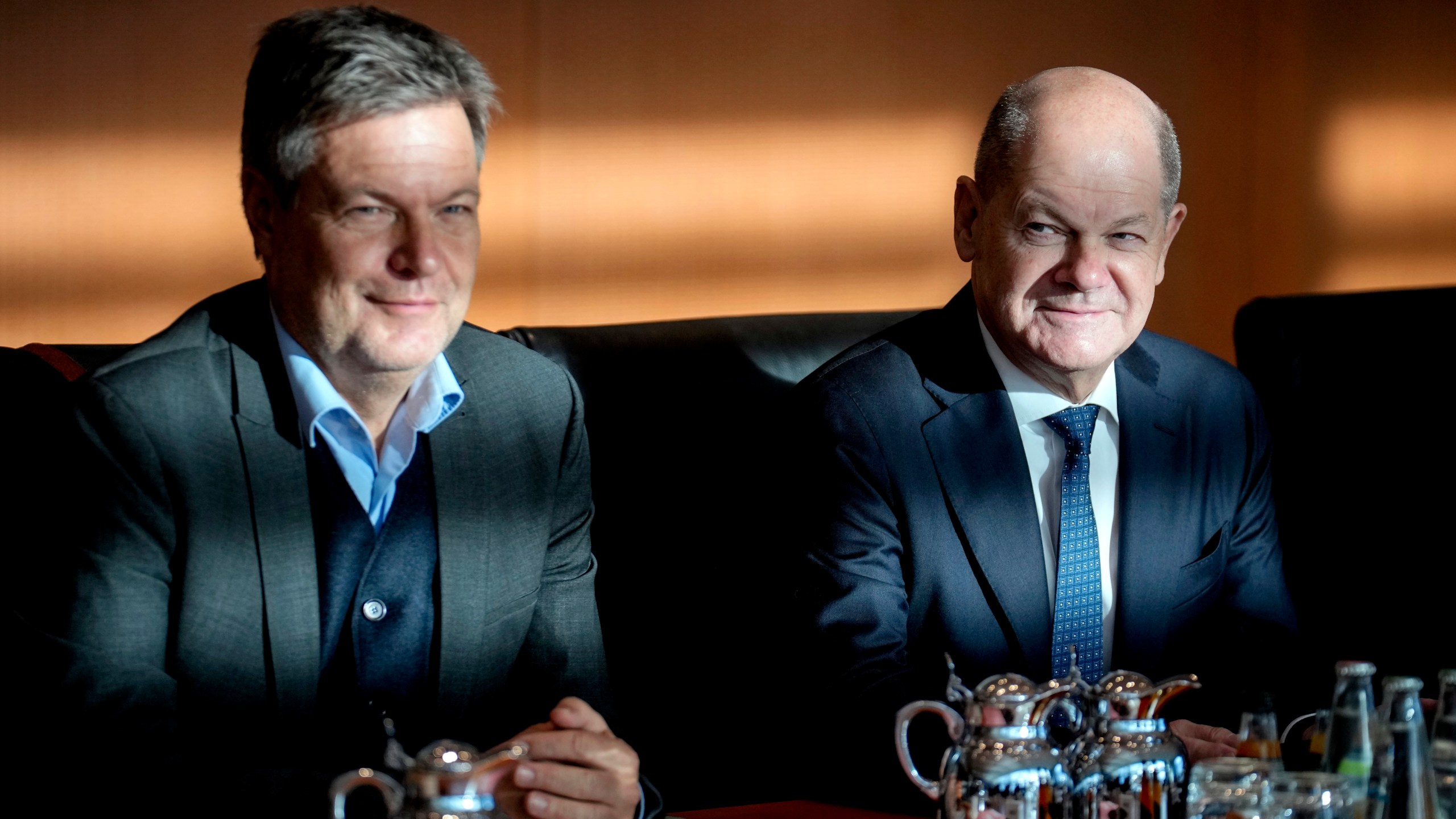 German Chancellor Olaf Scholz, right, and German Economy and Climate Minister Robert Habeck attend the cabinet meeting at the chancellery in Berlin, Germany, Wednesday, Dec. 18, 2024. (AP Photo/Ebrahim Noroozi)