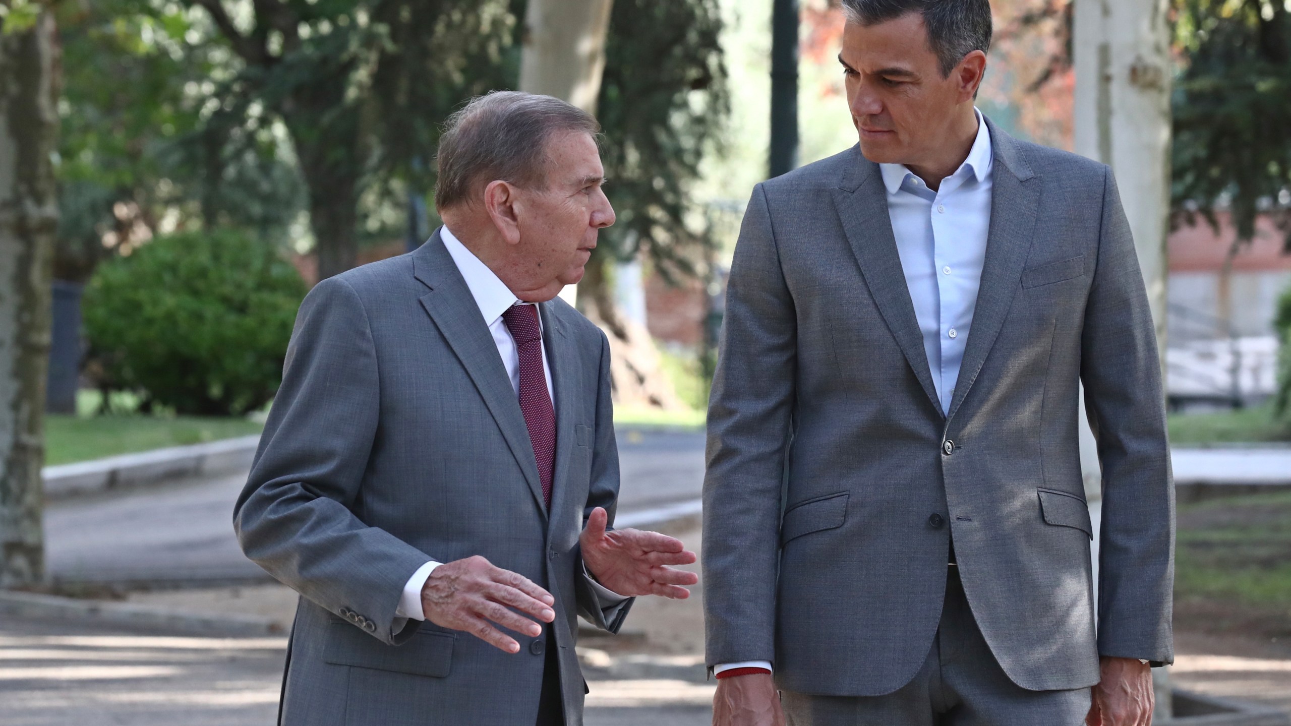 FILE - In this photo provided by the Spanish government in Madrid, exiled Venezuelan opposition leader Edmundo Gonzalez, left, walks with Spain's Prime Minister Pedro Sanchez outside the Moncloa Palace in Madrid, Thursday Sept. 12, 2024. (Fernando Calvo, Spanish Government via AP, File)