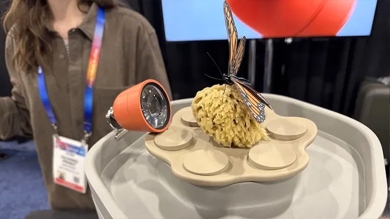 Wonder, the maker of Birdbuddy, shows off its Petal camera, which can go basically anywhere. (Jacob Palmer / BestReviews) / Smart bird feeders shine at CES: A top gift that's just getting started