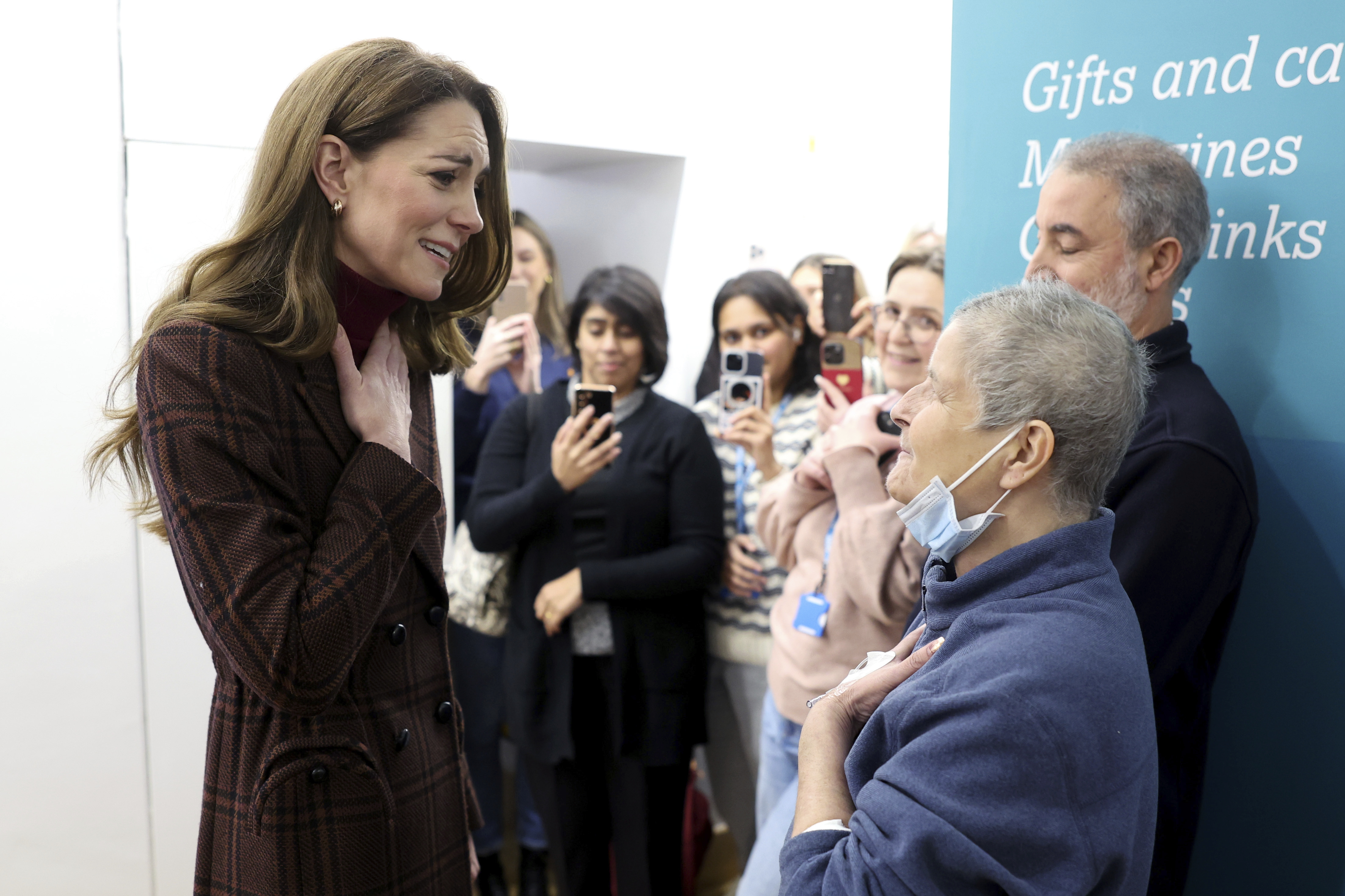 Britain's Princess Kate, left, talks with Rebecca Mendelhson during a visit to The Royal Marsden Hospital, where she received her cancer treatment, in London, Tuesday Jan. 14, 2025 in London, England. (Chris Jackson/Pool Photo via AP)